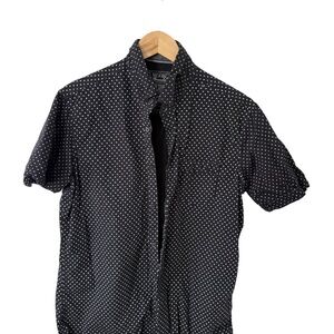 Broken Threads Men’s Short Sleeve Shirt Black Star Print Size L